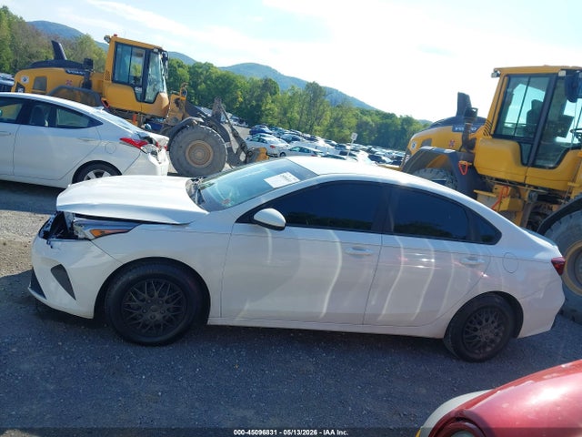 Продажа на аукционе авто 2023 Kia Forte Lx, vin: 3KPF24AD1PE555246, номер лота: 45096831