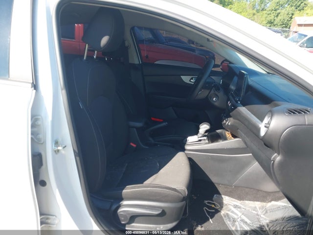 Продажа на аукционе авто 2023 Kia Forte Lx, vin: 3KPF24AD1PE555246, номер лота: 45096831