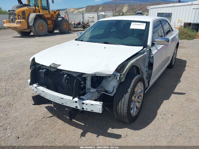 Aukcja sprzedaży 2019 Chrysler 300 Limited Awd, vin: 2C3CCAKG8KH690913, numer aukcji: 45096872