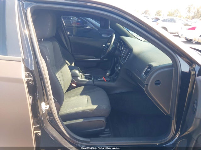 Продажа на аукционе авто 2016 Dodge Charger Sxt, vin: 2C3CDXHG4GH204760, номер лота: 45096886