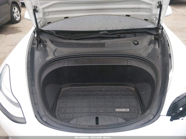 Продаж на аукціоні авто 2018 Tesla Model 3 Long Range/mid Range, vin: 5YJ3E1EA3JF161855, номер лоту: 45096928