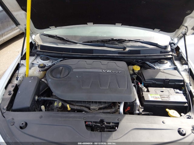 Aukcja sprzedaży 2015 Chrysler 200 C, vin: 1C3CCCEG8FN563373, numer aukcji: 45096938