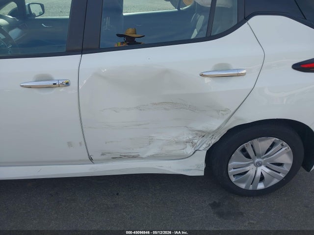 1N4AZ1BVXPC562334 Nissan Leaf S 40 Kwh