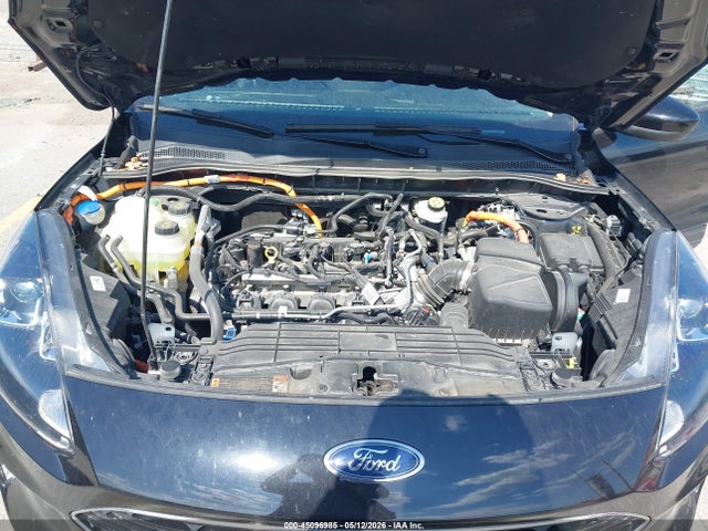 45096985 :رقم المزاد ، 1FMCU9CZ6MUB22713 vin ، 2021 Ford Escape Sel Hybrid مزاد بيع