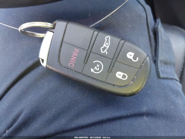45097003 :رقم المزاد ، 2C3CCAAG2FH830154 vin ، 2015 Chrysler 300 Limited مزاد بيع