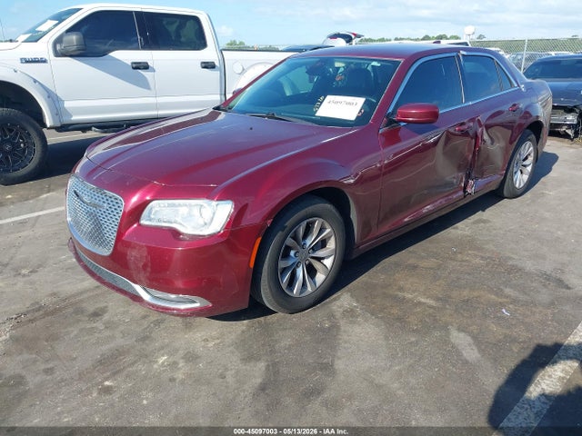45097003 :رقم المزاد ، 2C3CCAAG2FH830154 vin ، 2015 Chrysler 300 Limited مزاد بيع