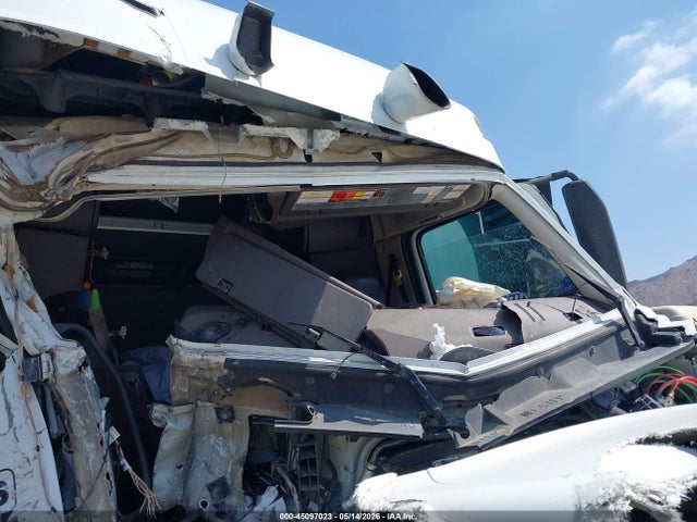 2018 Volvo Vnl მანქანა იყიდება აუქციონზე, vin: 4V4NC9EH1JN896589, აუქციონის ნომერი: 45097023