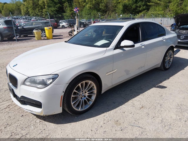 2015 Bmw 750i Xdrive მანქანა იყიდება აუქციონზე, vin: WBAYB6C5XFD965941, აუქციონის ნომერი: 45097046
