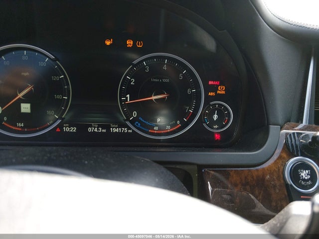 2015 Bmw 750i Xdrive მანქანა იყიდება აუქციონზე, vin: WBAYB6C5XFD965941, აუქციონის ნომერი: 45097046