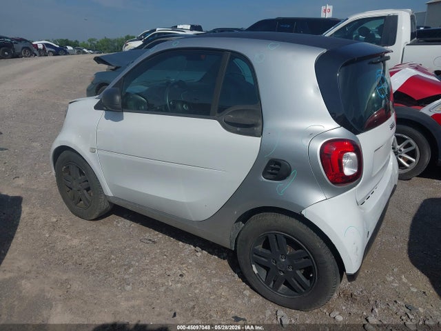 Aukcja sprzedaży 2016 Smart Fortwo Pure, vin: WMEFJ5DA0GK142386, numer aukcji: 45097048