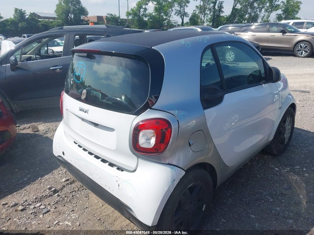 Aukcja sprzedaży 2016 Smart Fortwo Pure, vin: WMEFJ5DA0GK142386, numer aukcji: 45097048