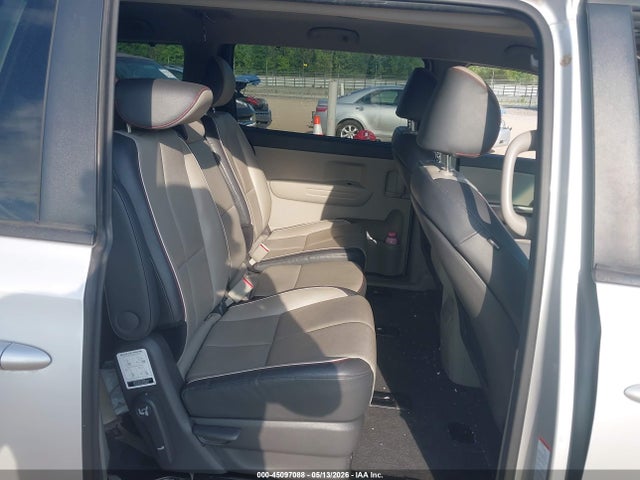 2018 Kia Sedona Lx მანქანა იყიდება აუქციონზე, vin: KNDMB5C16J6355637, აუქციონის ნომერი: 45097088