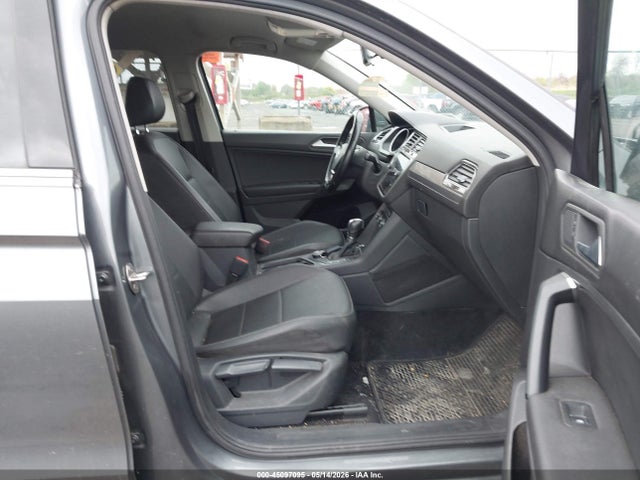 Продаж на аукціоні авто 2019 Volkswagen Tiguan 2.0t Se/2.0t Sel/2.0t Sel R-line/2.0t Sel R-line Black, vin: 3VV2B7AX3KM073307, номер лоту: 45097095