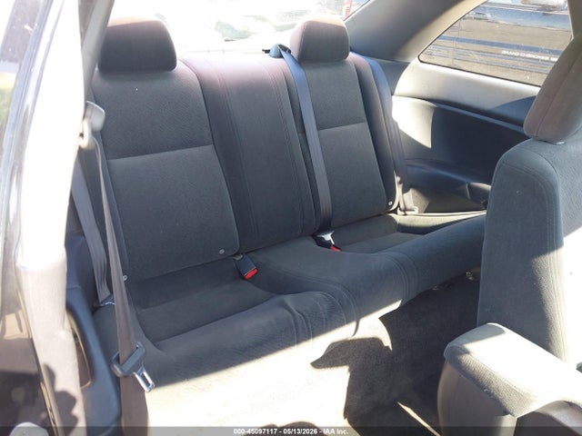 Продажа на аукционе авто 2005 Honda Civic Lx, vin: 1HGEM225X5L020813, номер лота: 45097117