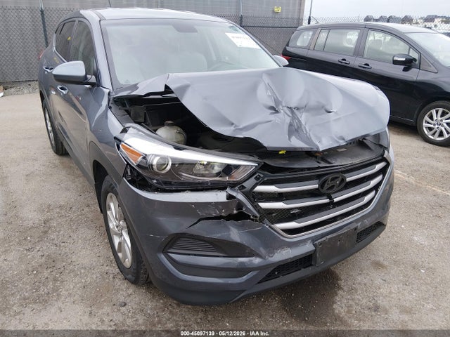KM8J23A44JU643992 Hyundai TUCSON SE
