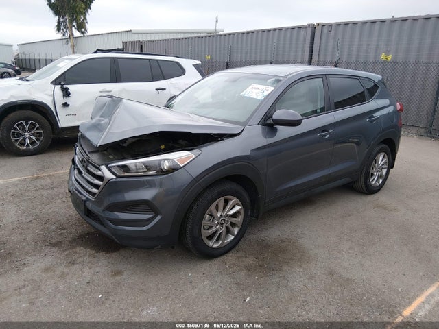 KM8J23A44JU643992 Hyundai TUCSON SE