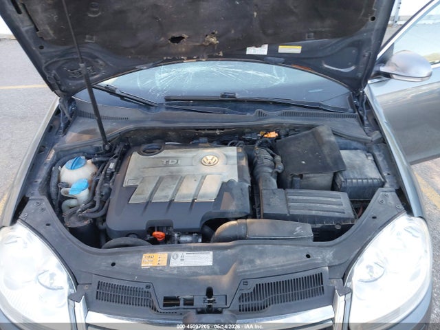 2010 Volkswagen Jetta Tdi მანქანა იყიდება აუქციონზე, vin: 3VWAL8AJ7AM145260, აუქციონის ნომერი: 45097205