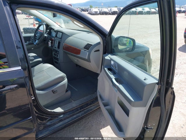 Продаж на аукціоні авто 2008 Chrysler Town & Country Touring, vin: 2A8HR54P98R709128, номер лоту: 45097283
