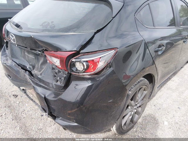 Продаж на аукціоні авто 2018 Mazda Mazda3 Sport, vin: 3MZBN1K72JM197906, номер лоту: 45097297