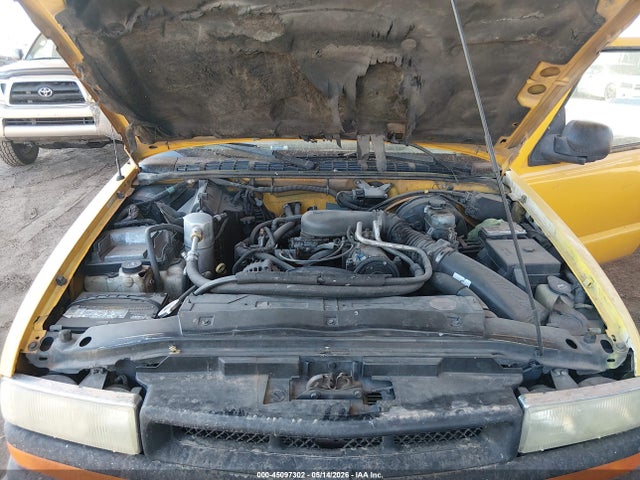 2003 Chevrolet S-10 Ls მანქანა იყიდება აუქციონზე, vin: 1GCCS19XX38104773, აუქციონის ნომერი: 45097302