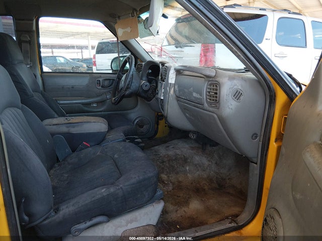 2003 Chevrolet S-10 Ls მანქანა იყიდება აუქციონზე, vin: 1GCCS19XX38104773, აუქციონის ნომერი: 45097302