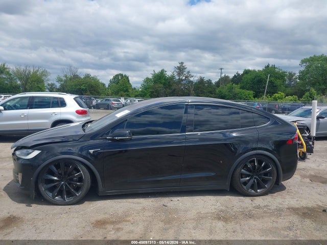 Tesla MODEL X 2016 5YJXCBE22GF002873 Image 14