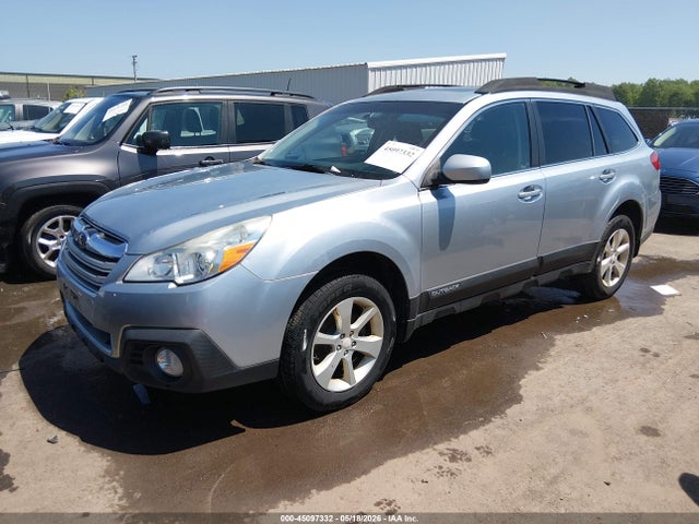 45097332 :رقم المزاد ، 4S4BRBDC8E3285563 vin ، 2014 Subaru Outback 2.5i Premium مزاد بيع