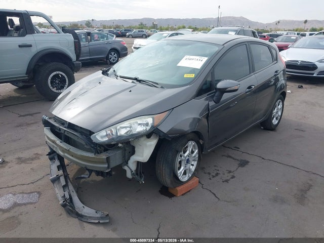 Ford FIESTA SE 2016 3FADP4EJXGM105440 Image 2
