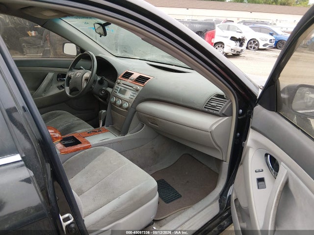 2009 Toyota Camry Le მანქანა იყიდება აუქციონზე, vin: 4T4BE46KX9R136590, აუქციონის ნომერი: 45097336