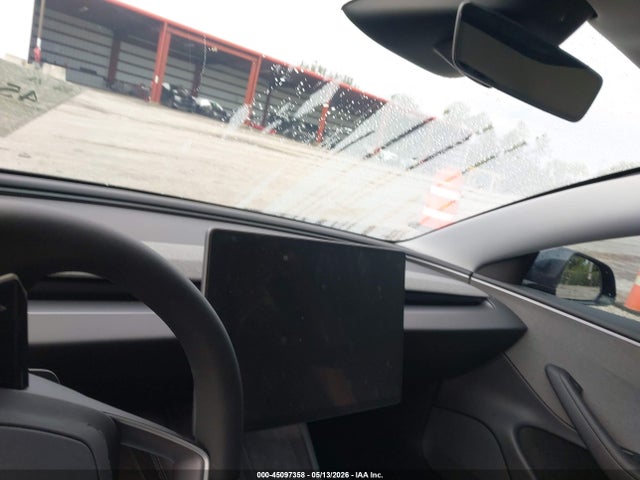 5YJ3E1EA6SF131377 Tesla Model 3 Long Range Rear-wheel Drive/standard Rear-wheel Drive