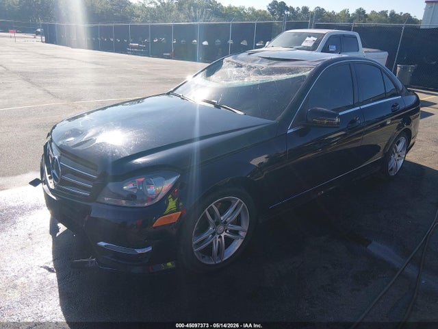 Aukcja sprzedaży 2014 Mercedes-benz C 300 Sport 4matic, vin: WDDGF8ABXER323850, numer aukcji: 45097373