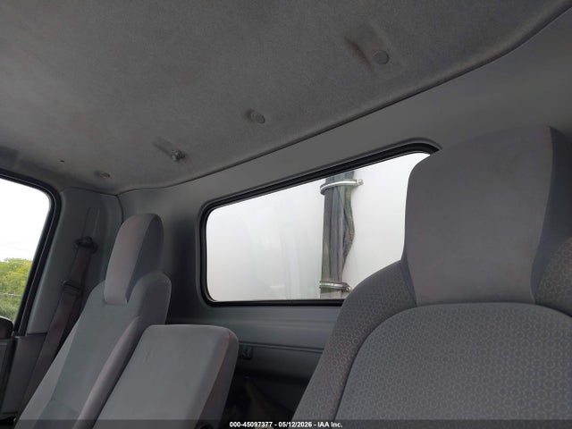 2017 Chevrolet 4500 Lcf Gas მანქანა იყიდება აუქციონზე, vin: 54DCDW1B6HS801550, აუქციონის ნომერი: 45097377