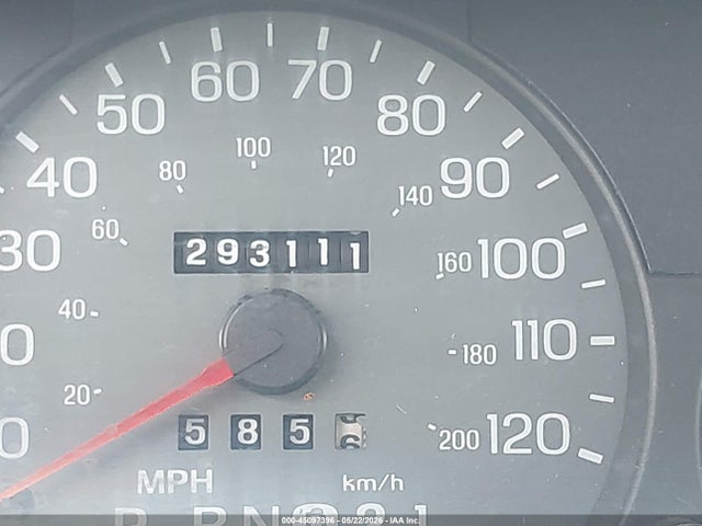 2002 Mercury Grand Marquis Gs მანქანა იყიდება აუქციონზე, vin: 2MEFM74W72X642319, აუქციონის ნომერი: 45097396