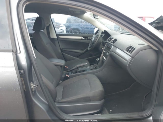 45097410 :رقم المزاد ، 1VWAH7A32CC111079 vin ، 2012 Volkswagen Passat 2.5l S مزاد بيع