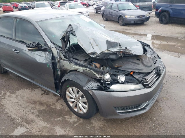 45097410 :رقم المزاد ، 1VWAH7A32CC111079 vin ، 2012 Volkswagen Passat 2.5l S مزاد بيع