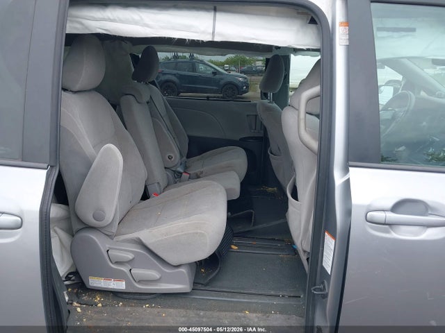 Продажа на аукционе авто 2015 Toyota Sienna Le 8 Passenger, vin: 5TDKK3DC3FS550792, номер лота: 45097504