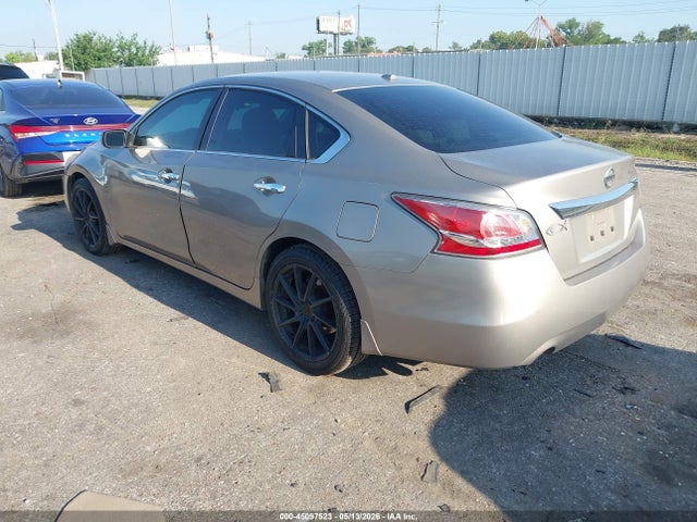45097523 :رقم المزاد ، 1N4AL3AP1EN371161 vin ، 2014 Nissan Altima 2.5 S مزاد بيع