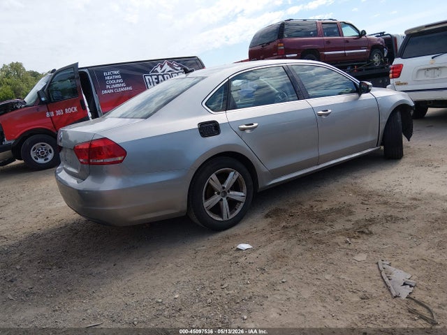Продаж на аукціоні авто 2013 Volkswagen Passat 2.5l Se, vin: 1VWBP7A33DC073936, номер лоту: 45097536