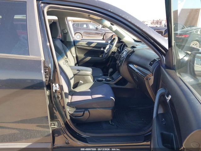 Aukcja sprzedaży 2011 Kia Sorento Lx, vin: 5XYKTCA18BG070139, numer aukcji: 45097559
