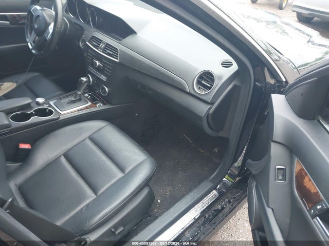 45097567 :رقم المزاد ، WDDGF4HB6EA967049 vin ، 2014 Mercedes-benz C 250 Sport مزاد بيع
