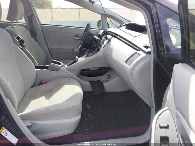 JTDKN3DU9F1929227 Toyota Prius