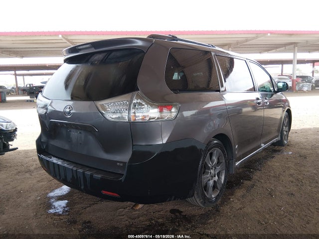 45097614 :رقم المزاد ، 5TDXK3DC7FS682251 vin ، 2015 Toyota Sienna Se 8 Passenger مزاد بيع