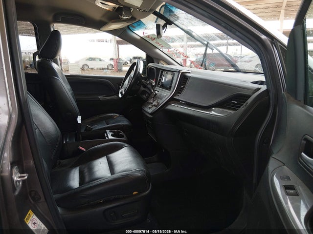 45097614 :رقم المزاد ، 5TDXK3DC7FS682251 vin ، 2015 Toyota Sienna Se 8 Passenger مزاد بيع