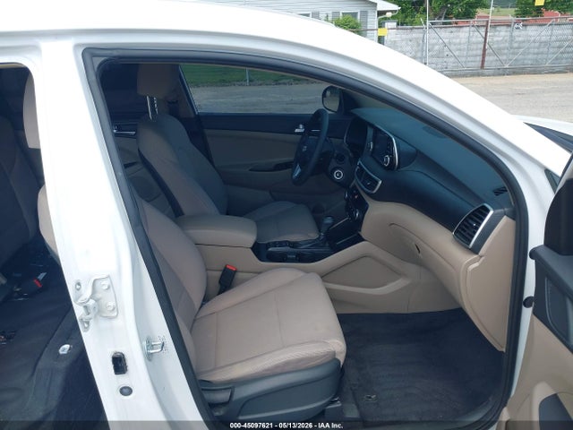 Продаж на аукціоні авто 2021 Hyundai Tucson Se, vin: KM8J2CA49MU285809, номер лоту: 45097621