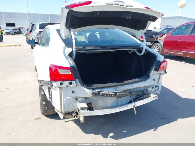 45097627 :رقم المزاد ، 1G1ZE5ST3HF203205 vin ، 2017 Chevrolet Malibu 1lt مزاد بيع