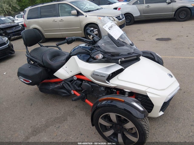 45097628 :رقم المزاد ، 2BXRDCD2XFV001008 vin ، 2015 Can-am Spyder Roadster F3/f3-s مزاد بيع