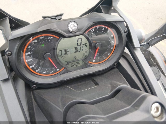 45097628 :رقم المزاد ، 2BXRDCD2XFV001008 vin ، 2015 Can-am Spyder Roadster F3/f3-s مزاد بيع