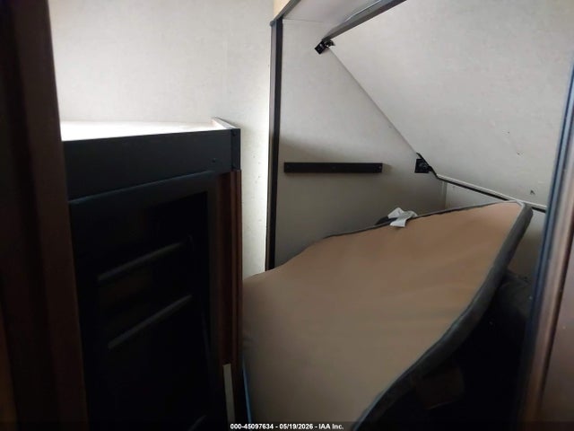 Grand Design Reflection 2019 573FR3828K3323701 Image 13