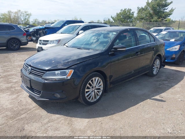 2013 Volkswagen Jetta 2.5l Sel მანქანა იყიდება აუქციონზე, vin: 3VWLX7AJ4DM373339, აუქციონის ნომერი: 45097653