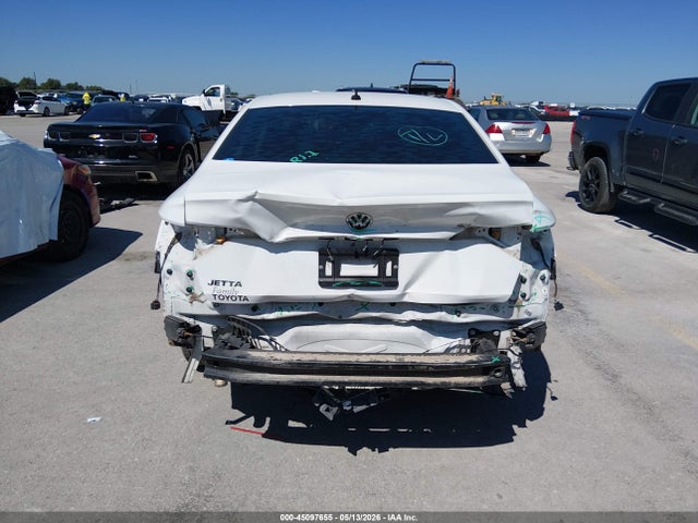Продаж на аукціоні авто 2019 Volkswagen Jetta 1.4t R-line/1.4t S/1.4t Se, vin: 3VWC57BU2KM052220, номер лоту: 45097655
